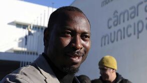 Deputado do PSD insulta Mamadou Ba no Facebook: «Ó Mamadou e se fosses ba(rdamerda)!»