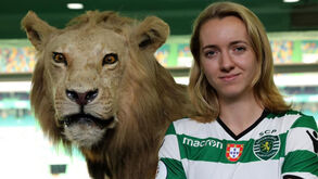 Sporting reforça equipa de futebol feminino com Sydney Blomquist