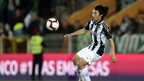 Folha confirma saída de Nakajima