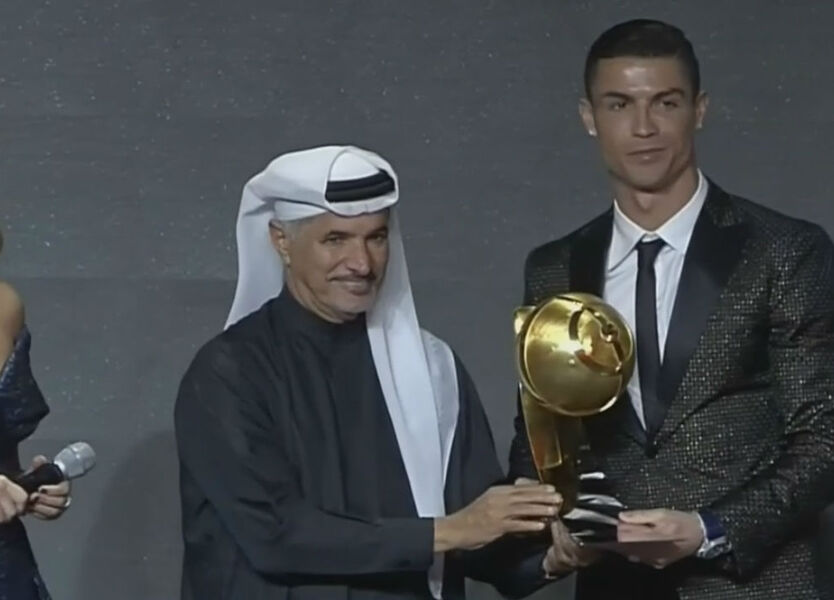 Cristiano Ronaldo recebe prêmio de melhor jogador do século em Dubai, futebol internacional