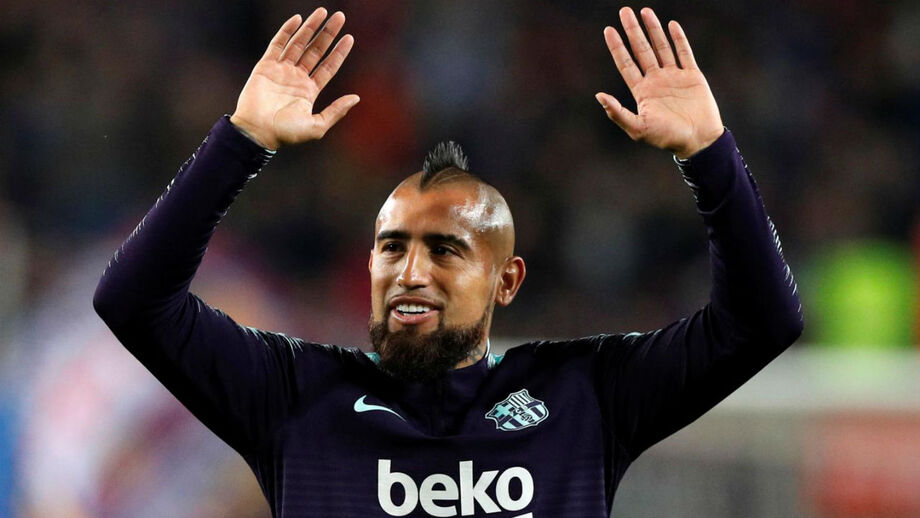Arturo Vidal paga dívida para evitar penhora de quatro casas