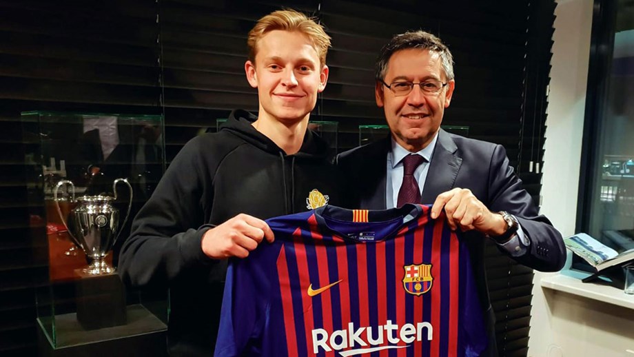 Quanto ganha De Jong no Barcelona?