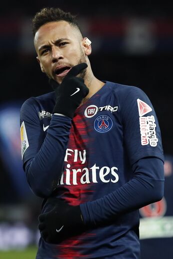 Neymar (222 milhões de Euros) - Do Barcelona para o PSG, em 2017/18