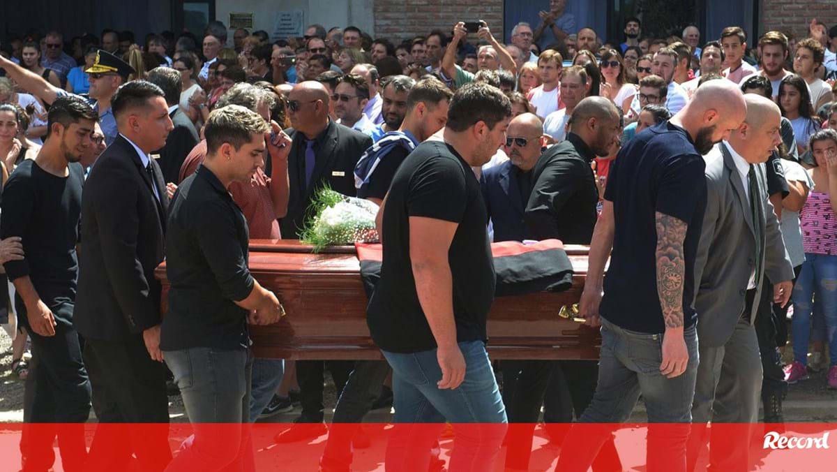 Pai de Emiliano Sala morre pouco mais de três meses depois do filho -  Internacional - Jornal Record