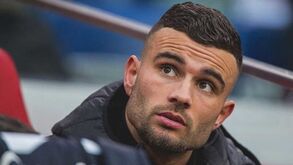 Transferência de Rai Vloet caiu por terra