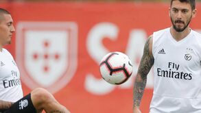 Ataque do Benfica encolhe e fica apenas com três avançados