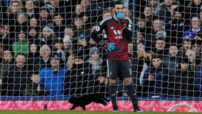 Rui Patrício a vê-lo passar e Espírito Santo às gargalhadas: os efeitos de um gato preto em 'duelo português'