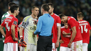 Vlachodimos apanha um jogo