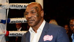 Mike Tyson promove marijuana e música
