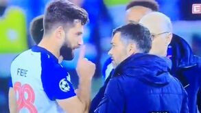 A troca de palavras entre Felipe e Sérgio Conceição no fim do jogo