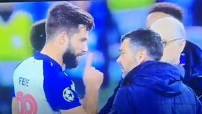 Felipe explica troca de palavras com Sérgio Conceição em Roma