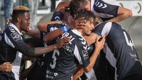A crónica do Nacional-Feirense (4-0): resposta à crise com nova goleada