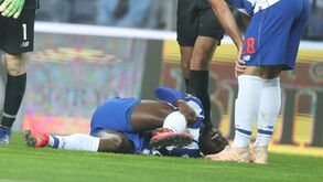 O momento da lesão de Danilo Pereira