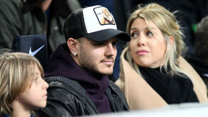 Wanda Nara em lágrimas: «Tirarem a braçadeira a Icardi foi como lhe cortarem uma perna»