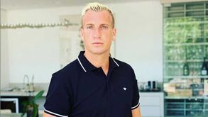 Maxi López volta a atacar Wanda Nara: «Que diálogo se pode ter com este tipo de gente?»