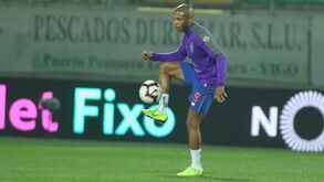 Brahimi sobe ao relvado em Tondela para último teste