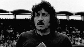'El Trinche' Carlovich faria hoje 75 anos: O génio que até ofuscou Maradona