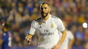 Benzema: «Antes jogava em função de Cristiano Ronaldo, agora sou líder do ataque»