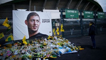 Corpo retirado dos destroços de avião no Canal da Mancha é de Emiliano Sala