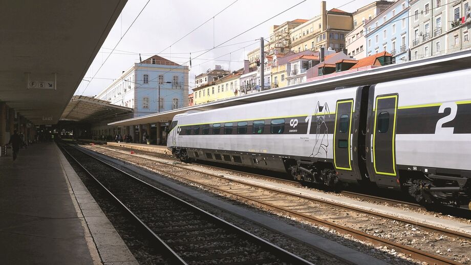 comboio CP ferrovia