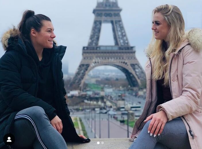 As jogadoras Alisha Lehmann e Ramona Bachmann assumiram a sua relação lésbica