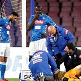 Nápoles supera Udinese em jogo marcado por valente susto de Ospina