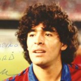 Documentário revela que Barcelona escondeu doença venérea de Maradona e mostra outros segredos