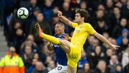 Marcos Alonso, Chelsea (lateral esquerdo de 28 anos)