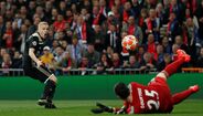 Donny van de Beek, 21 anos, Ajax: 44 jogos, 12 golos, 9 assistências (Total: 21)