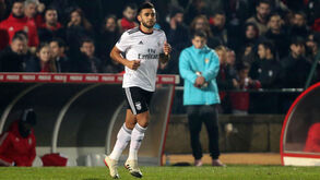 Benfica confirma renovação de Salvio por 2,9 milhões de euros