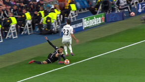 Uma jogada que promete dar que falar: a bola saiu ou não?