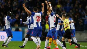 Dono da Roma 'explode': «Mesmo com VAR fomos roubados. Farto desta porcaria, desisto»