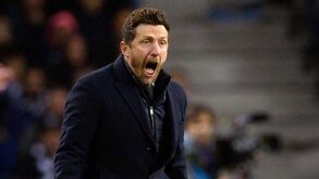 Treinador da Roma isolou-se no autocarro após derrota com o FC Porto