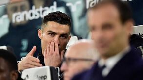 Acenos, sorrisos e 'segredos': um jogo bem diferente para Cristiano Ronaldo