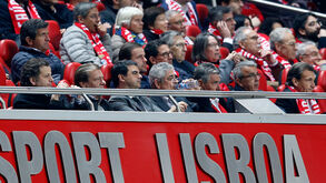 Presidentes lado a lado na tribuna