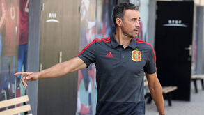 Luís Enrique promove 'revolução' nos convocados de Espanha