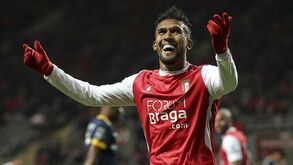 Fernando Santos explica chamada de Dyego Sousa