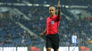César Boaventura 'anunciou' João Capela no FC Porto-Marítimo e acertou