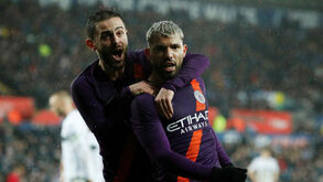 Taça de Inglaterra: Manchester City vence Swansea com reviravolta na 2.