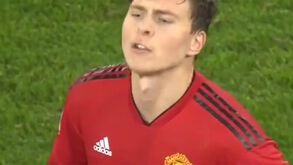 O que terá dito (em bom português) Lindelöf a adversário?