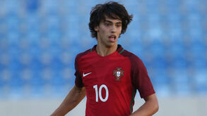 João Félix: «Gostava muito de jogar com Cristiano Ronaldo na Seleção»