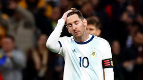 Venezuela surpreende Argentina no regresso de Messi