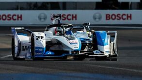 Félix da Costa sobe ao pódio na China e à liderança da Fórmula E