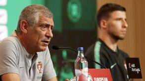 Fernando Santos, as comparações Félix-Ronaldo e o jogo com a Sérvia: «Temos de estar atentos»
