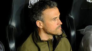 Luis Enrique ausente do jogo de Espanha com Malta por motivos familiares 