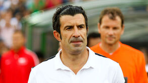 Figo explica as três mudanças de clube na carreira