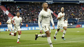 PSG prepara contrato astronómico para segurar Mbappé