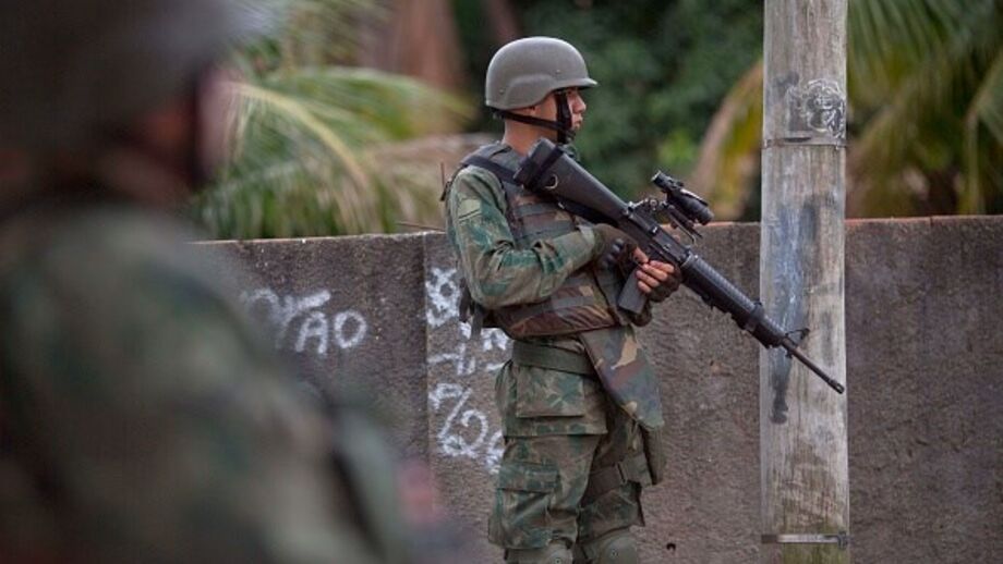 Atiradores disparam em escola de São Paulo e fazem vários mortos