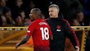 Inadaptação ao estilo de jogo: Ashley Young