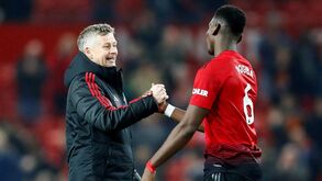 Solskjaer quer 'cortar mal pela raiz' e responde a ataque de Real Madrid a Pogba